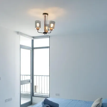 Luxurious One Bedroom By The Close To St Julians *