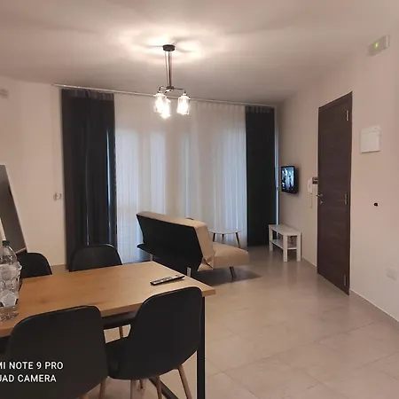 Luxurious One Bedroom By The Close To St Julians Apartmán *