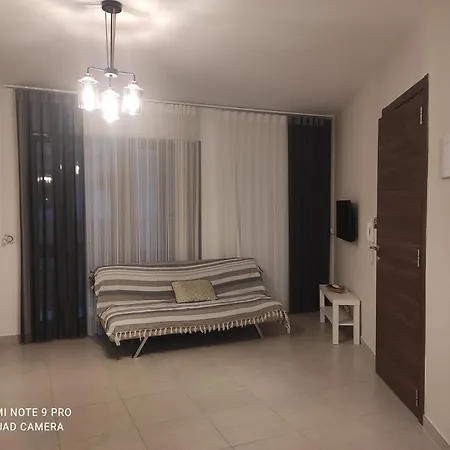 Luxurious One Bedroom By The Close To St Julians Apartment