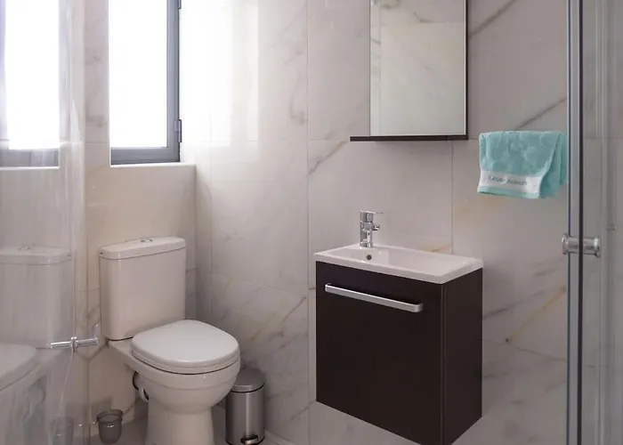 Luxurious One Bedroom By The Close To St Julians