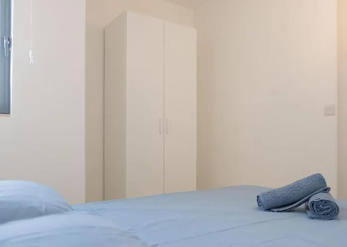 Apartmán Luxurious One Bedroom By The Close To St Julians